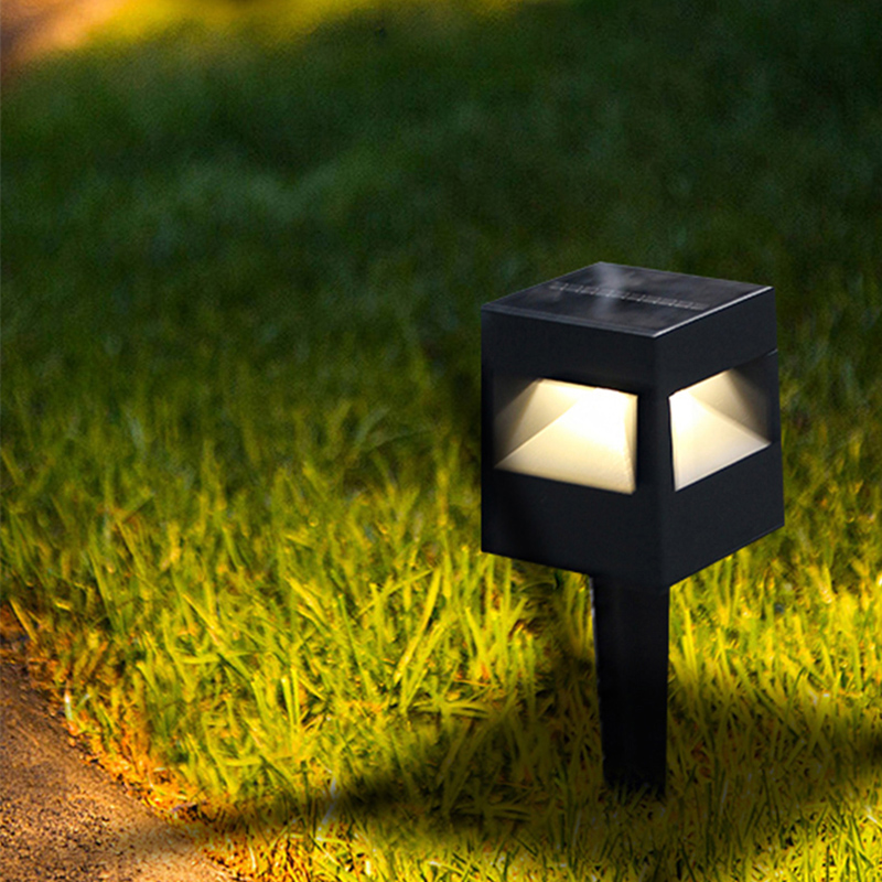 Square Solar Lawn Light With Ground Plug  11402-A-SOLAR